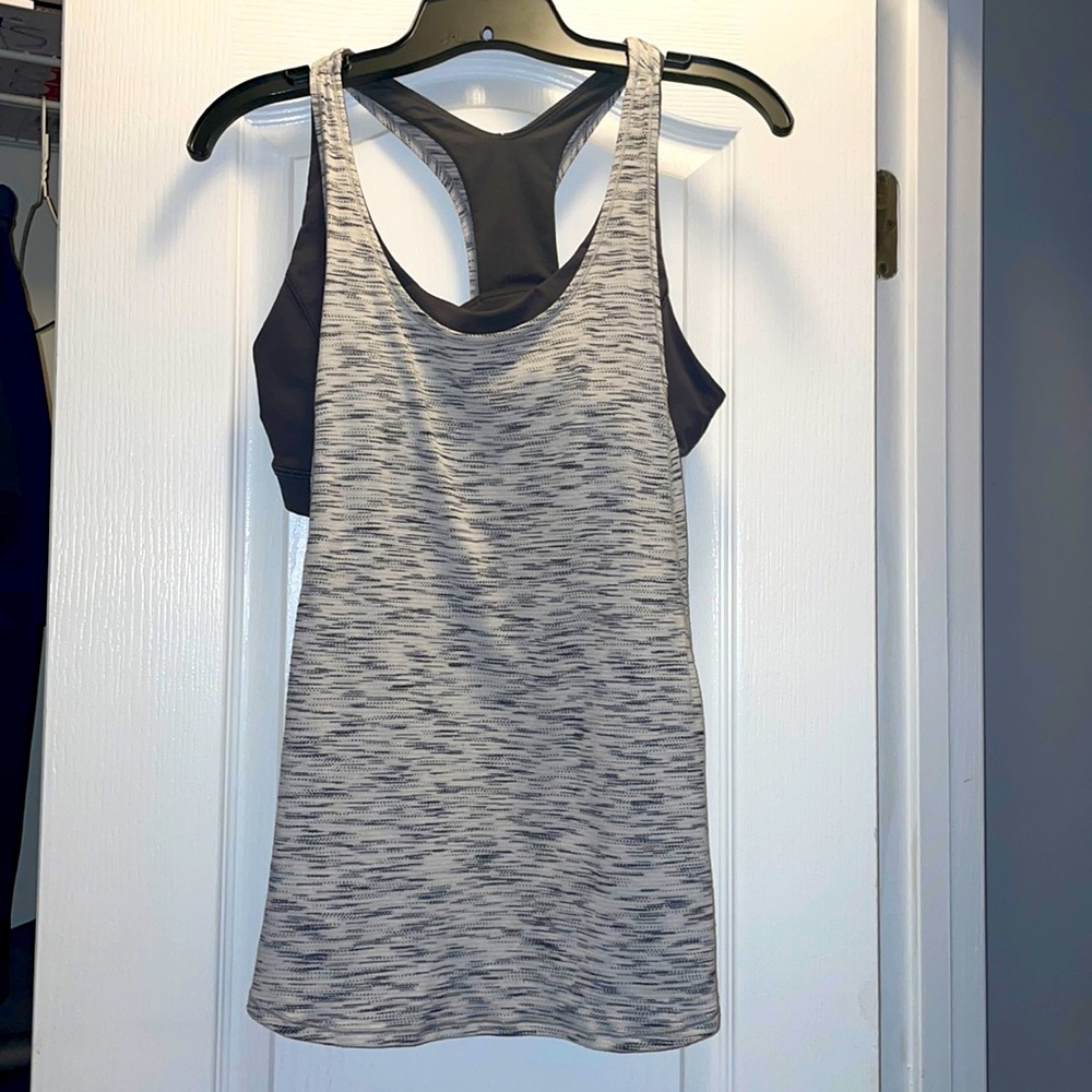 Lululemon tank size 10